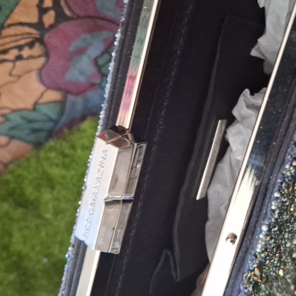 Vintage 70's look envelope bag with shoulder chain in crystal rock texture - Picture 3 of 4